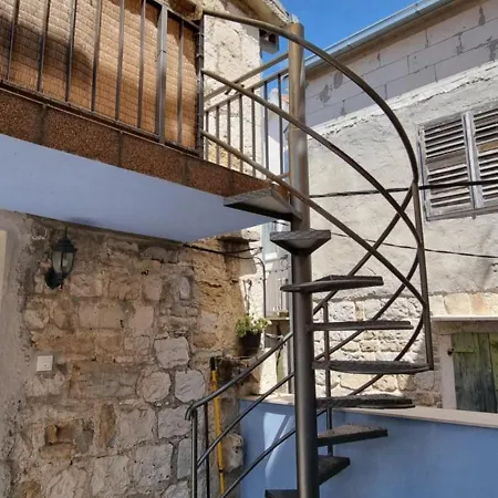 公寓 Kastel Kaštela